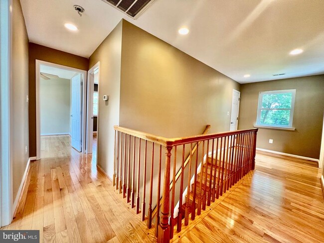 Building Photo - 6605 Keene Dr