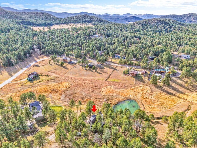 Building Photo - 28195 Cragmont Dr