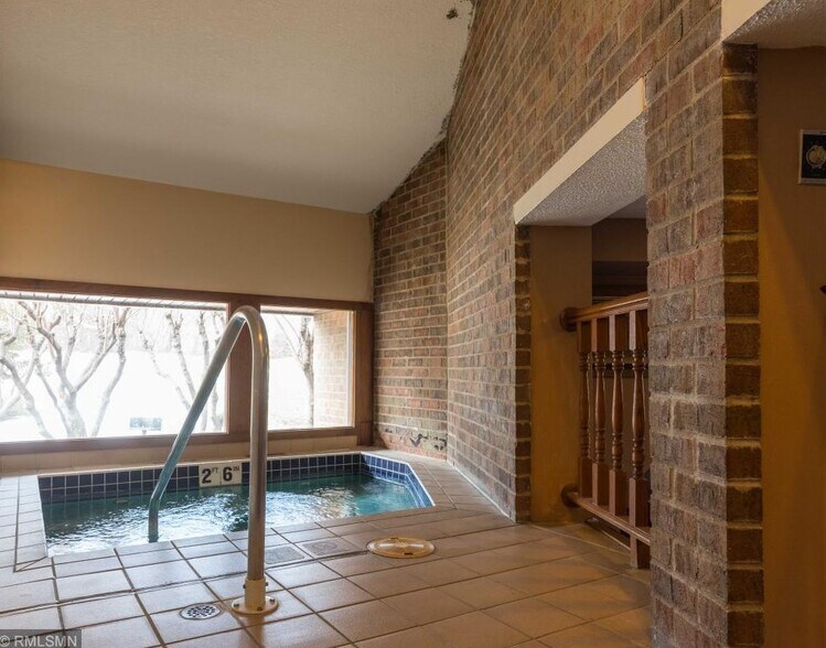 Building Photo - 4300 Trenton Ln N