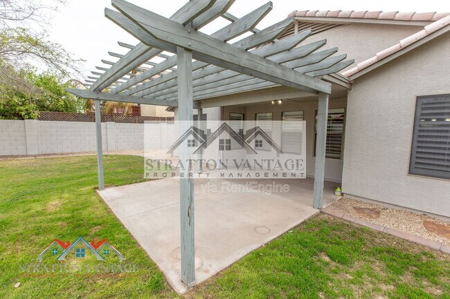 Building Photo - 10234 E Carol Ave