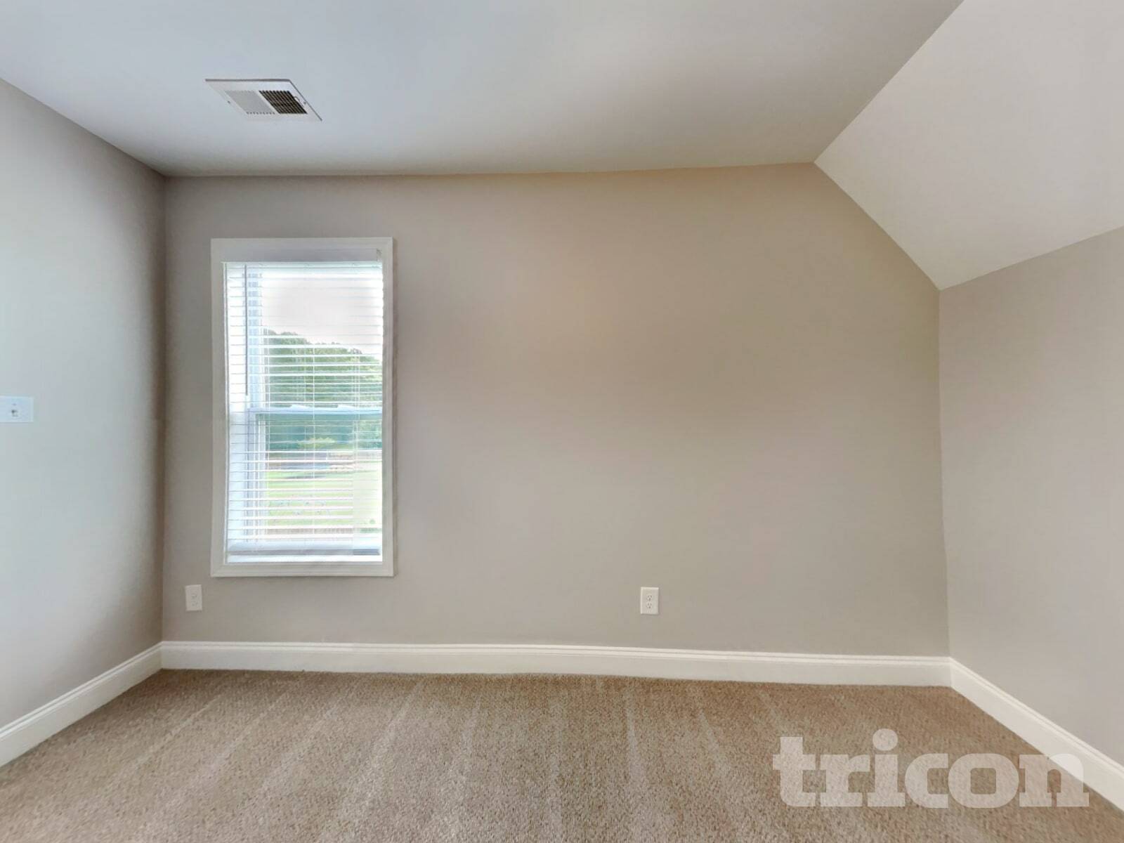 Building Photo - 3020 Plantation Glen Dr