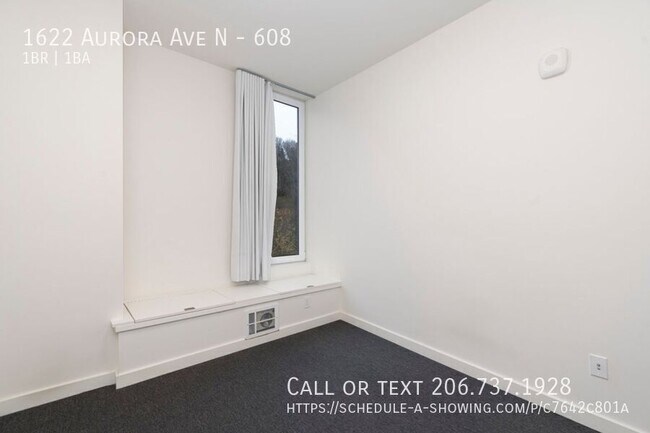 Building Photo - 1622 Aurora Ave N