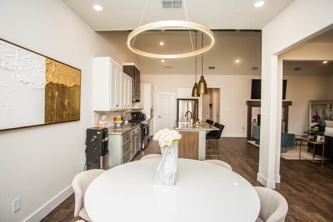 Building Photo - Luxurious home in Lubbock-Cooper ISD!