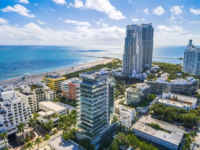 Building Photo - 120 Ocean 700