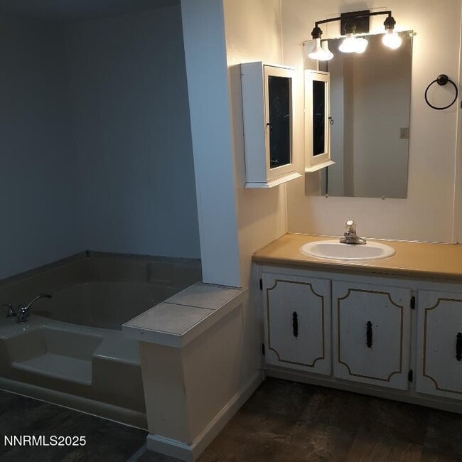 Building Photo - 630 Irish American Rd