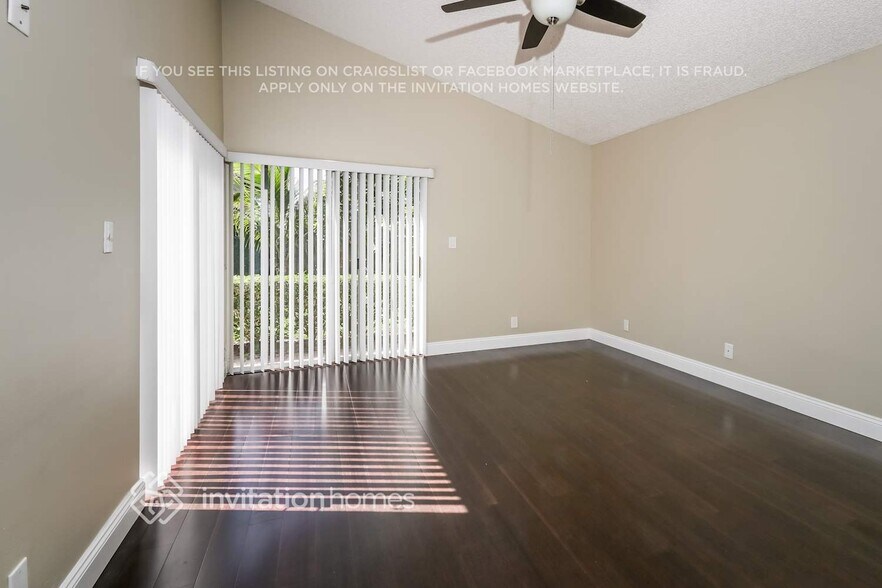 Building Photo - 9474 Aegean Dr