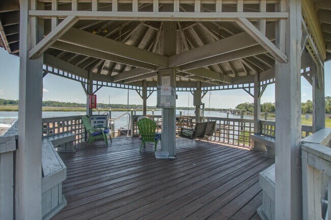 Building Photo - **2347 Tall Sail Dr Unit 201A - **APPROVED APPLICATION - LEASE PENDING** / ** FULLY FURNISHED TWO...