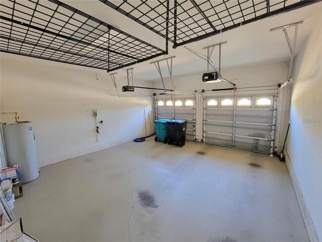 Building Photo - 9722 Moss Rose Way