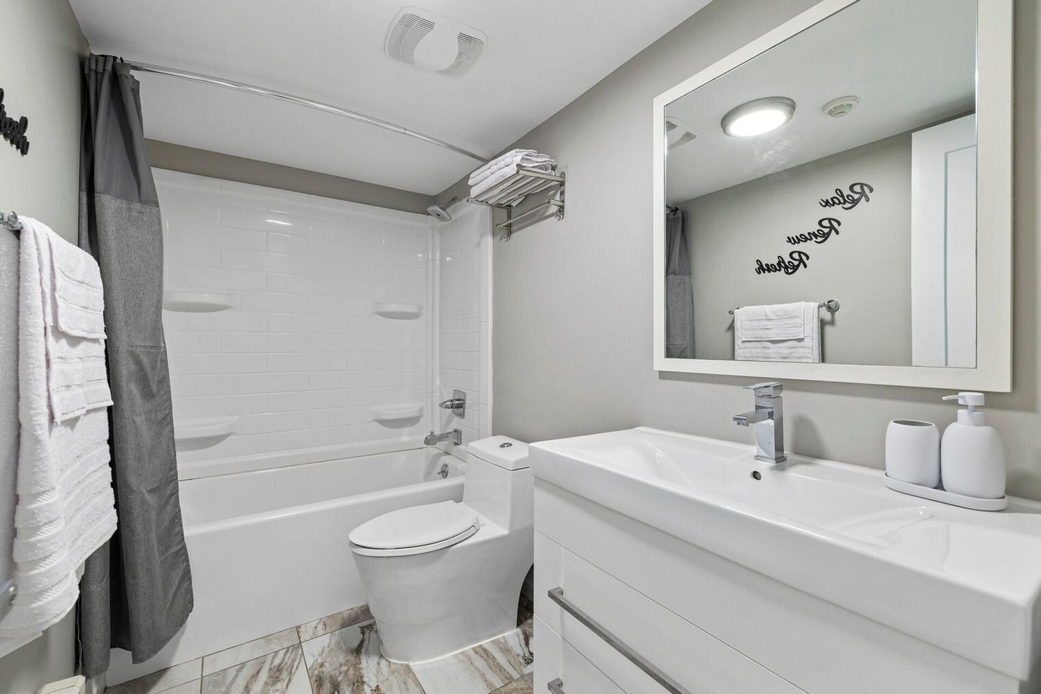 Building Photo - 30 U.S. 9W-SI ID1466753P