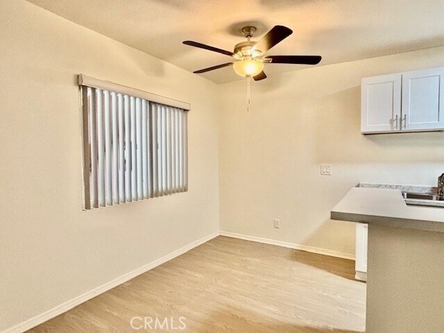 Building Photo - 1810 W Sallie Ln