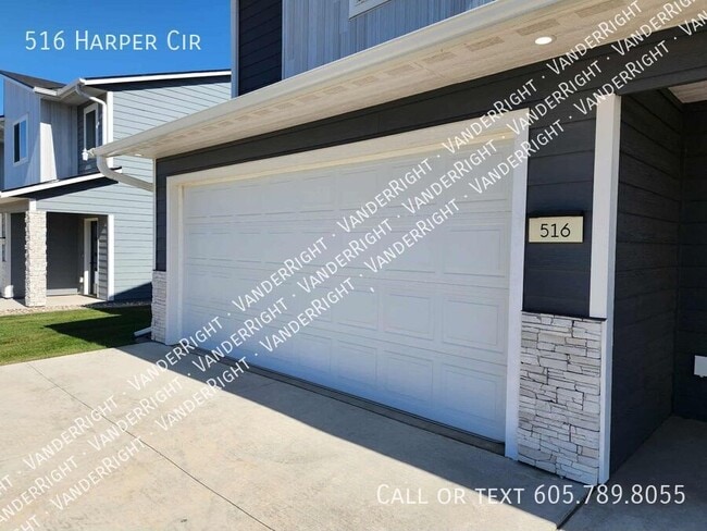 Building Photo - 516 Harper Cir