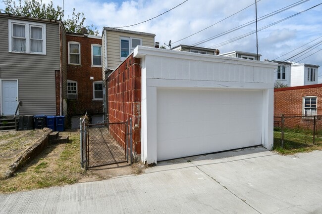 Building Photo - 4723 Georgia Ave NW