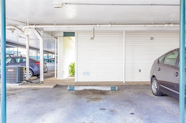 Building Photo - 3400 Timmons Ln