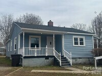Building Photo - 1323 7th St
