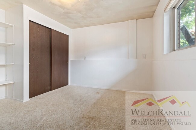 Building Photo - Cozy & Beautiful 4-Bed, 2-Bath Sandy Home ...