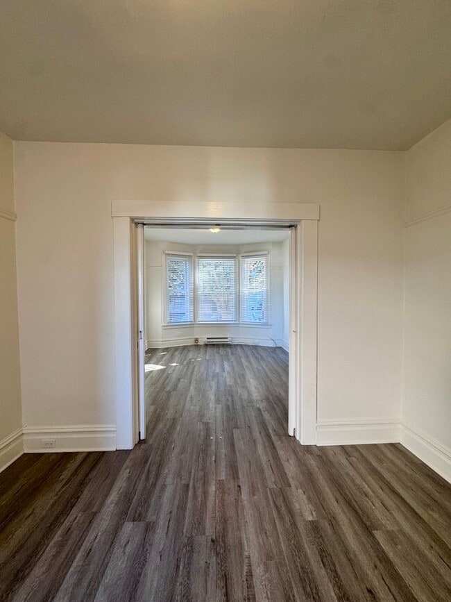 Building Photo - 1054 Filbert St