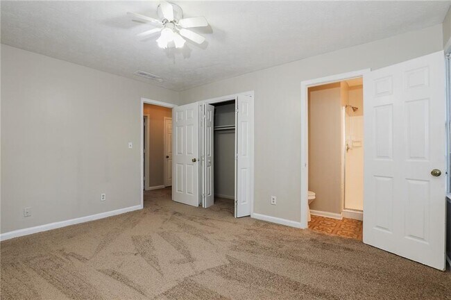 Building Photo - 5299 Weyden Ct