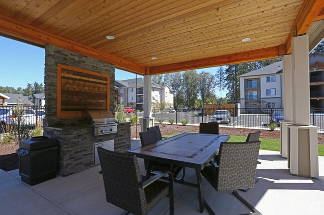 Community Grill - Pioneer Vista