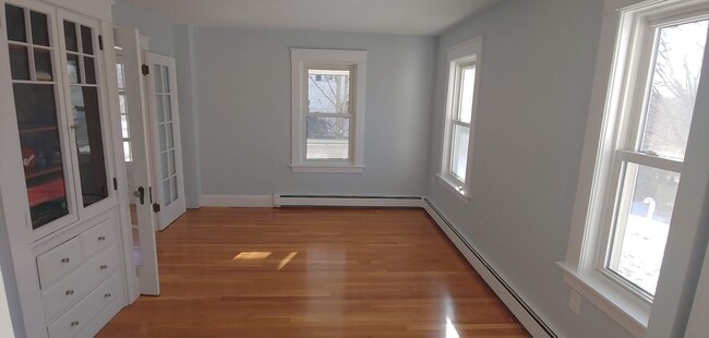 Building Photo - ***Please Respond Directly to the Online Listing, Calls May Not Be Returned***