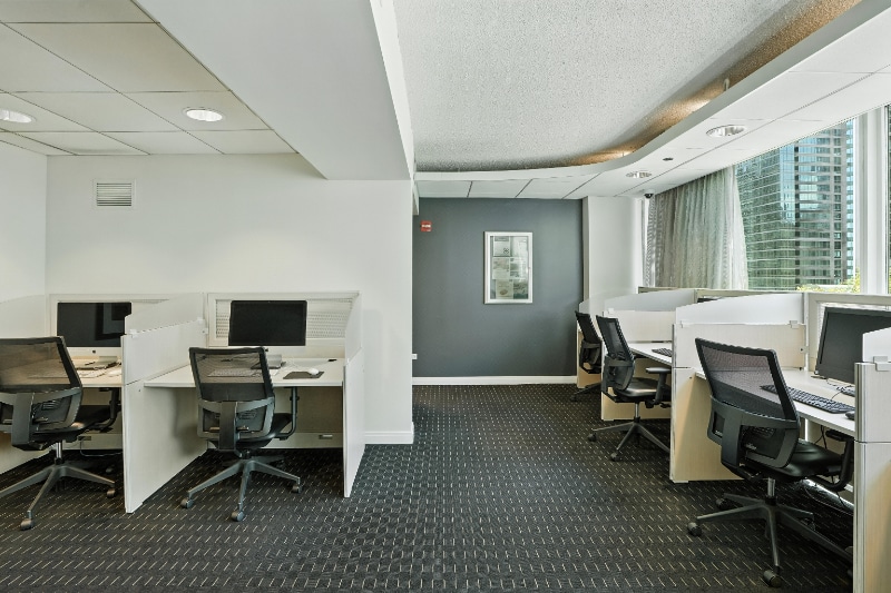 Building Photo - 335 E Ohio St