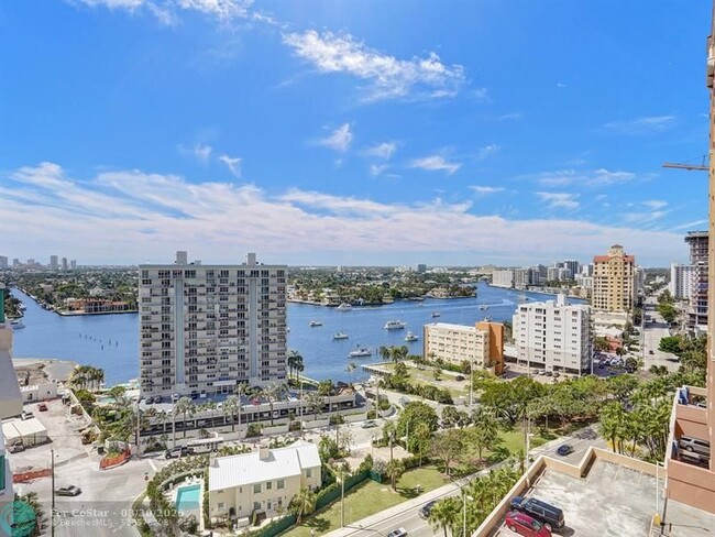 Building Photo - 101 S Fort Lauderdale Beach Blvd