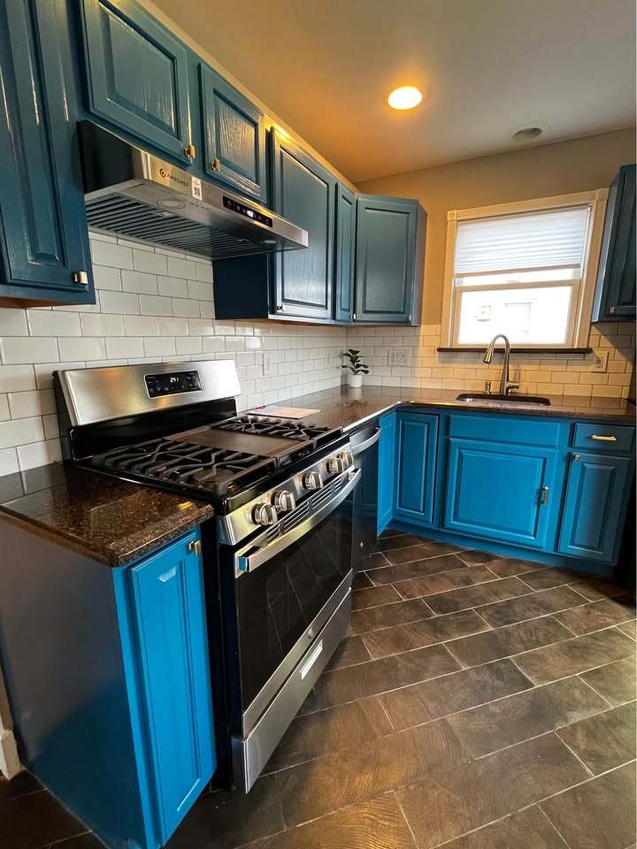 Building Photo - 280 S Boulevard