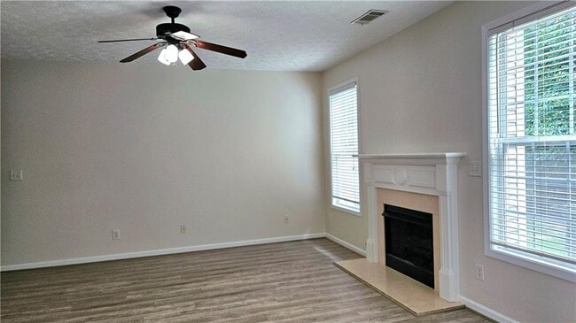 Building Photo - 3060 Kentmere Dr