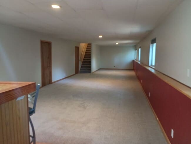 Building Photo - 16137 Robbins Rd