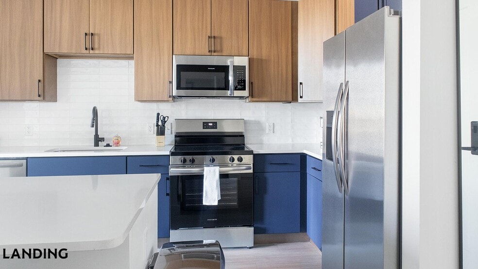 Building Photo - 1007 S Mint St