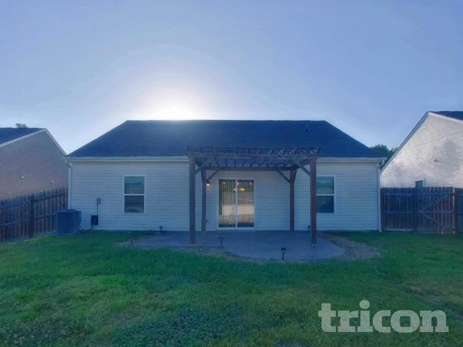 Building Photo - 7319 Amberly Hills Rd