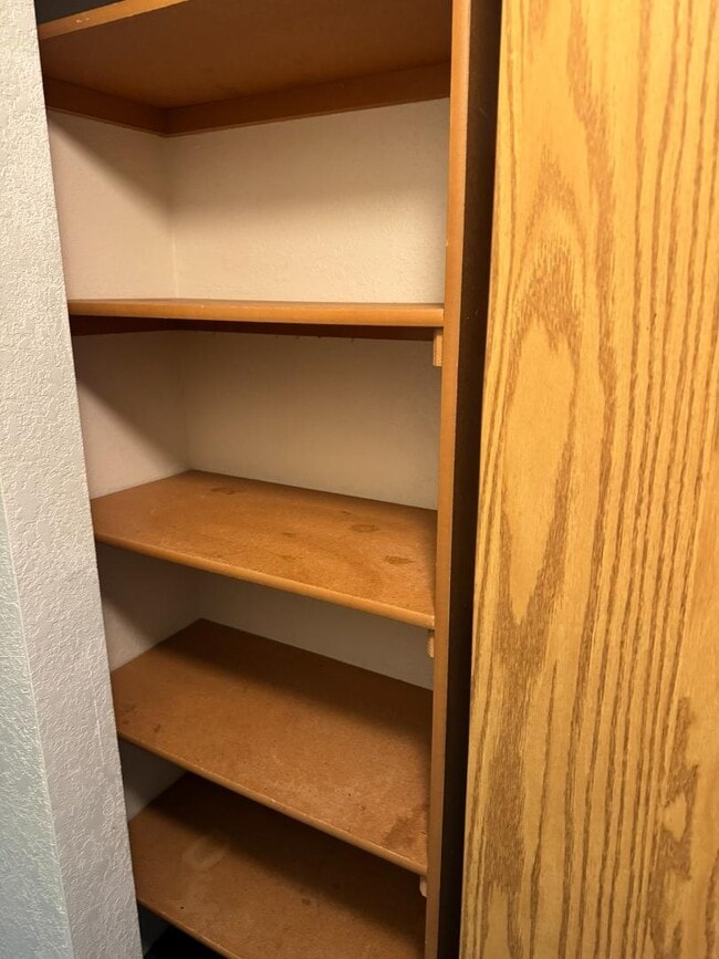 Building Photo - 300 Shafer Ln