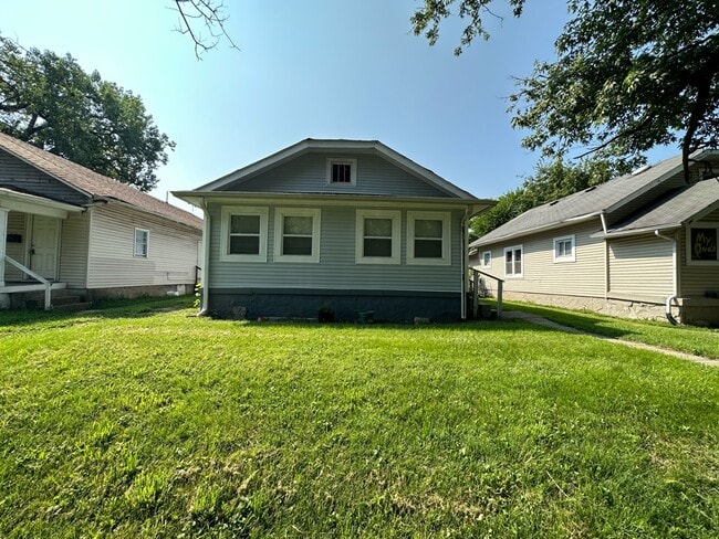 Building Photo - 615 Udell St