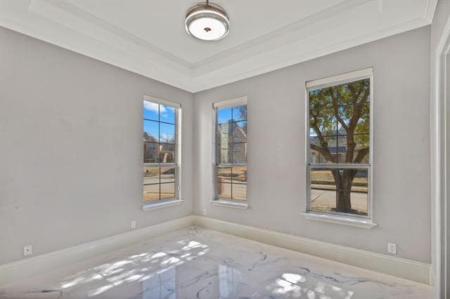 Building Photo - 1004 Drake Dr