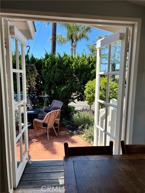 Building Photo - 1262 Catalina St