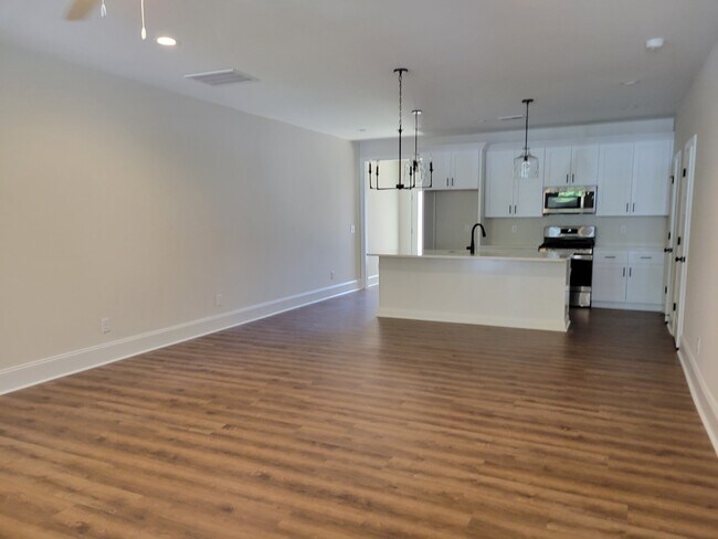 Building Photo - 3903 Harkers Way