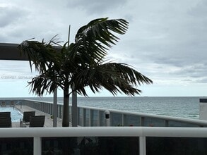 Building Photo - 16001 Collins Ave