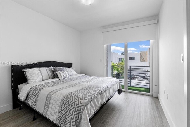 Building Photo - 10330 NW 68th St