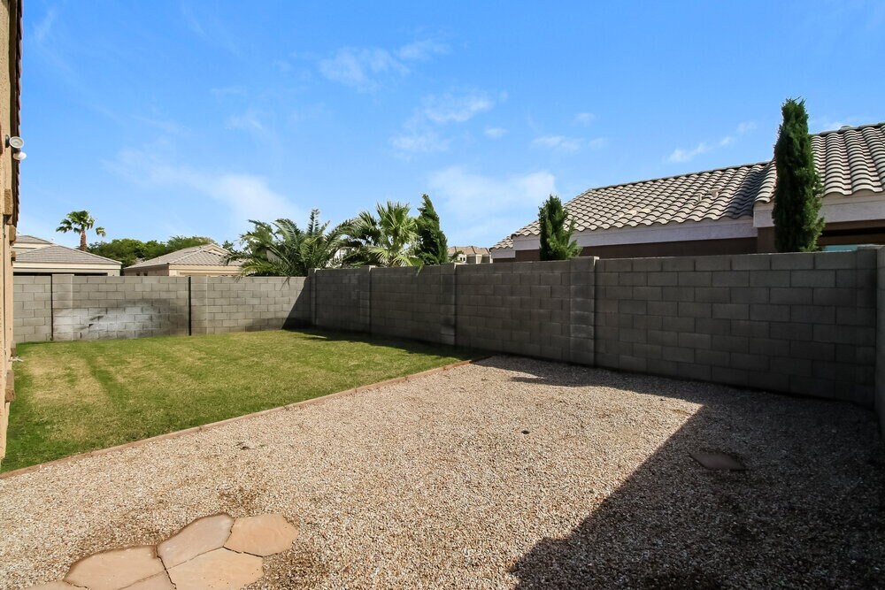 Building Photo - 39433 N Parisi Cir