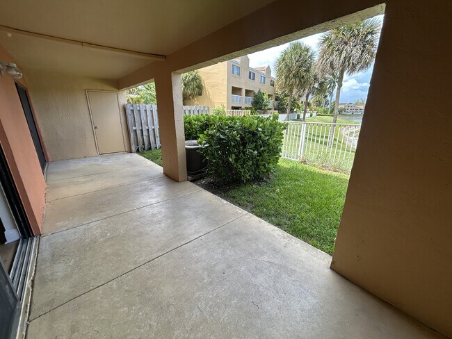 Building Photo - 5200 NW 31st Ave