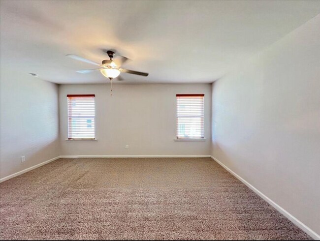 Building Photo - 1592 Villageside Ct