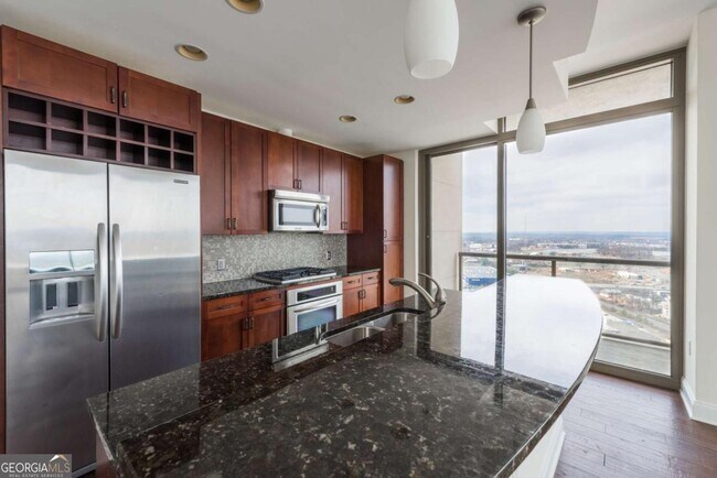 Building Photo - 270 17th St NW