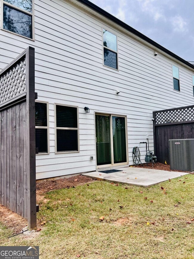 Building Photo - 5301 Glade Park Dr