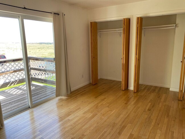 Building Photo - 4407 E Crow Dr
