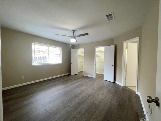 Building Photo - 3611 Shadow Trail