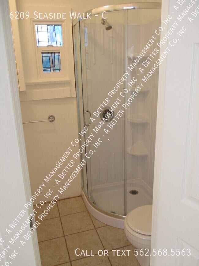 Building Photo - 6209 E Seaside Walk