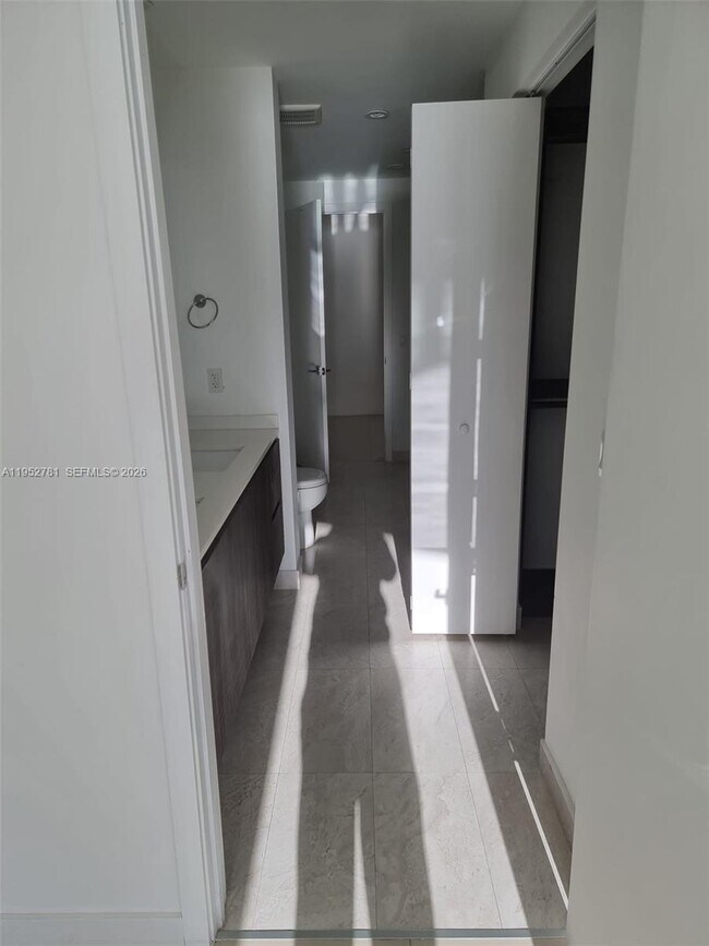 Building Photo - 488 NE 18th St