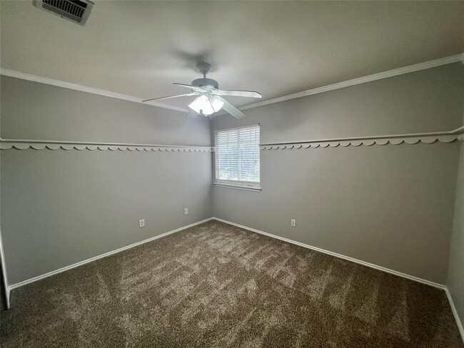Building Photo - 1466 David Curry Dr