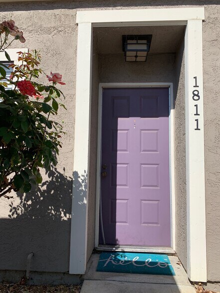 Building Photo - 1811 Pso Laguna Seco