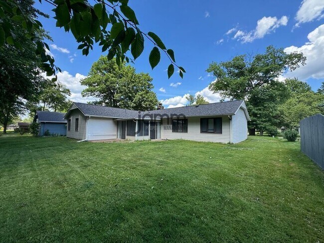 Building Photo - 5250 Mills Creek Ln