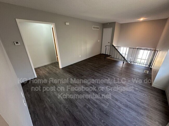 Building Photo - 1525 Jackson Ave